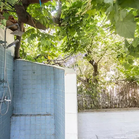 Casa vacanze Lovely 3 Min From The Hanioti